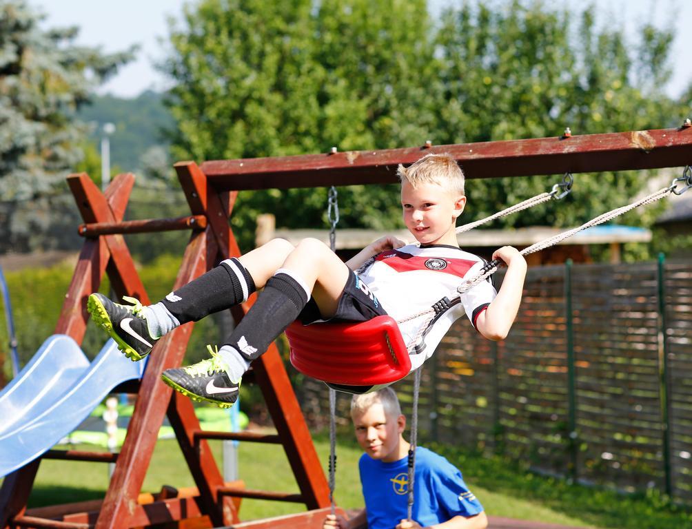 Ferienwohnung Morgensonne Am Kurpark Bad Berka - Parkplatz - Spielplatz - Wlan - 2 Schlafzimmer Habitación foto